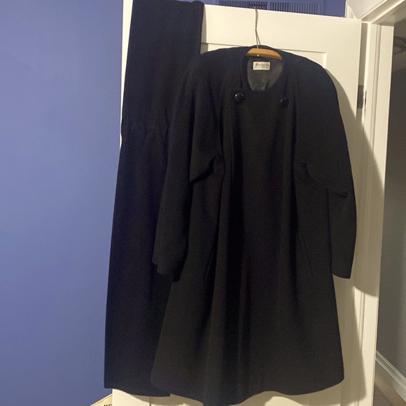 Black wool swing coat made in Italy - Picture 1 of 5